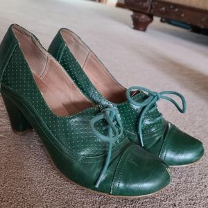 Chelsea Crew vintage inspired heels